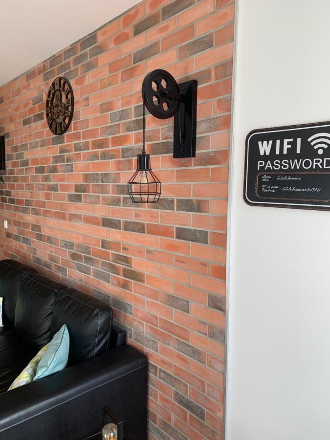 Vakantiehuis 5 Pers Avec 2h Espace Bien-etre Privatise Inclus Dans Le Prix De La Nuit 80m2 De Detente Équilly